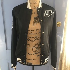 Nike Sportswear Bomber Jacket Size Medium